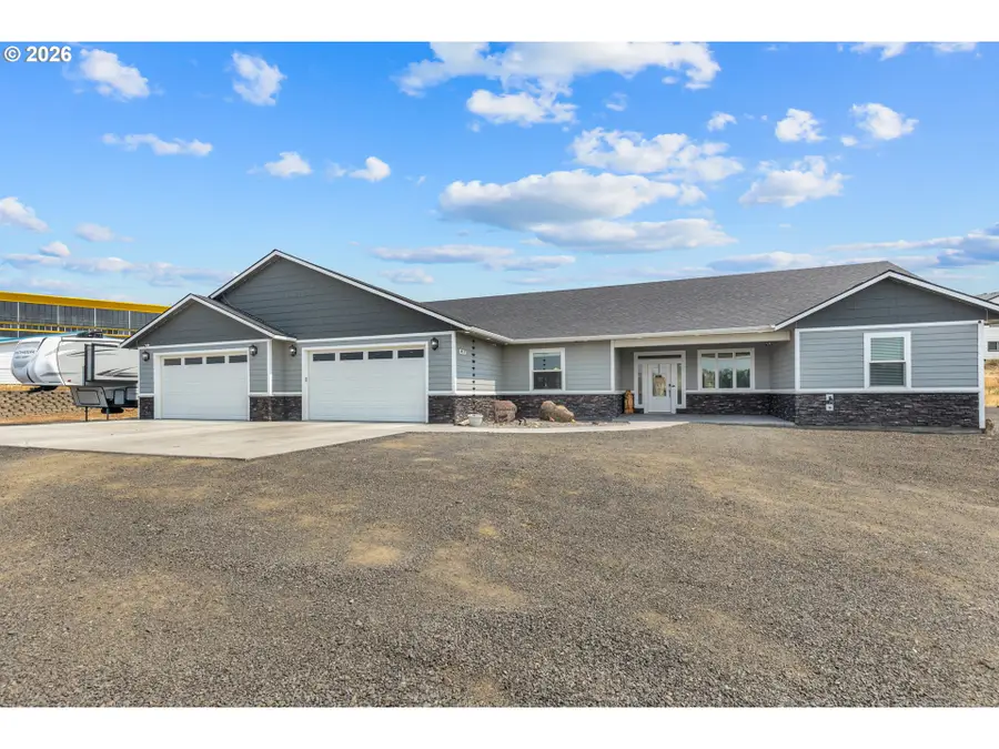 417 SW Quinney Pl, Pendleton, OR 97801 - #2