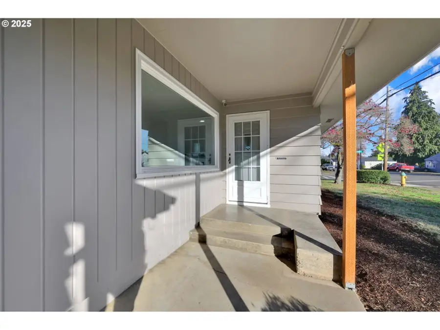 920 W 10th Ave, Junction City, OR 97448 - Image #3