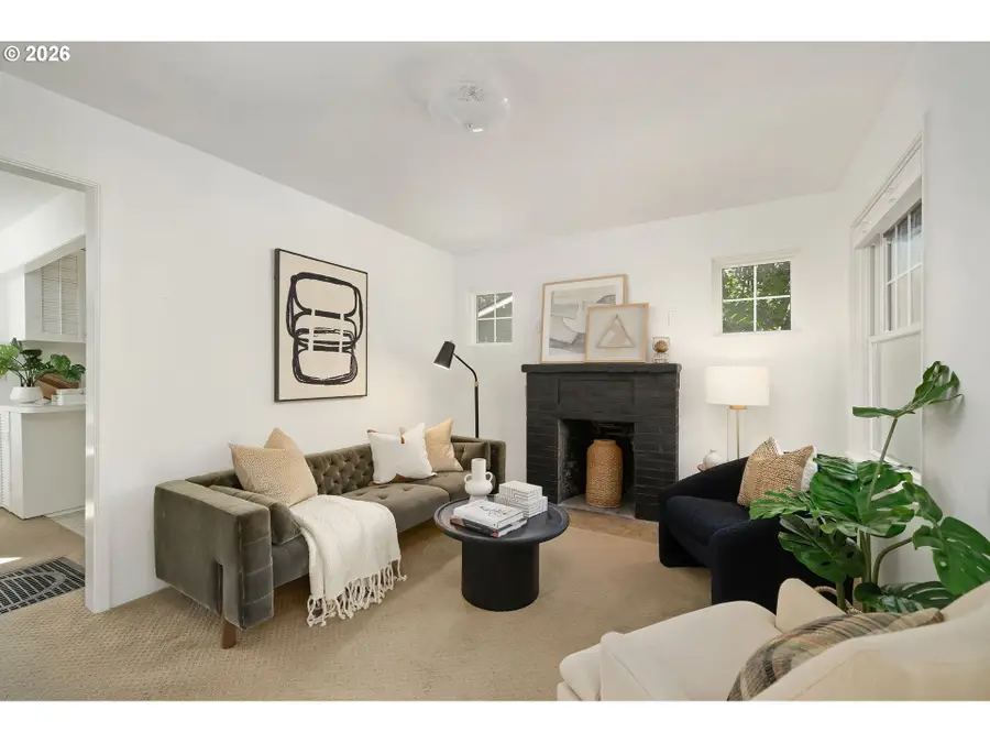 4704 SE Madison St, Portland, OR 97215 - #3