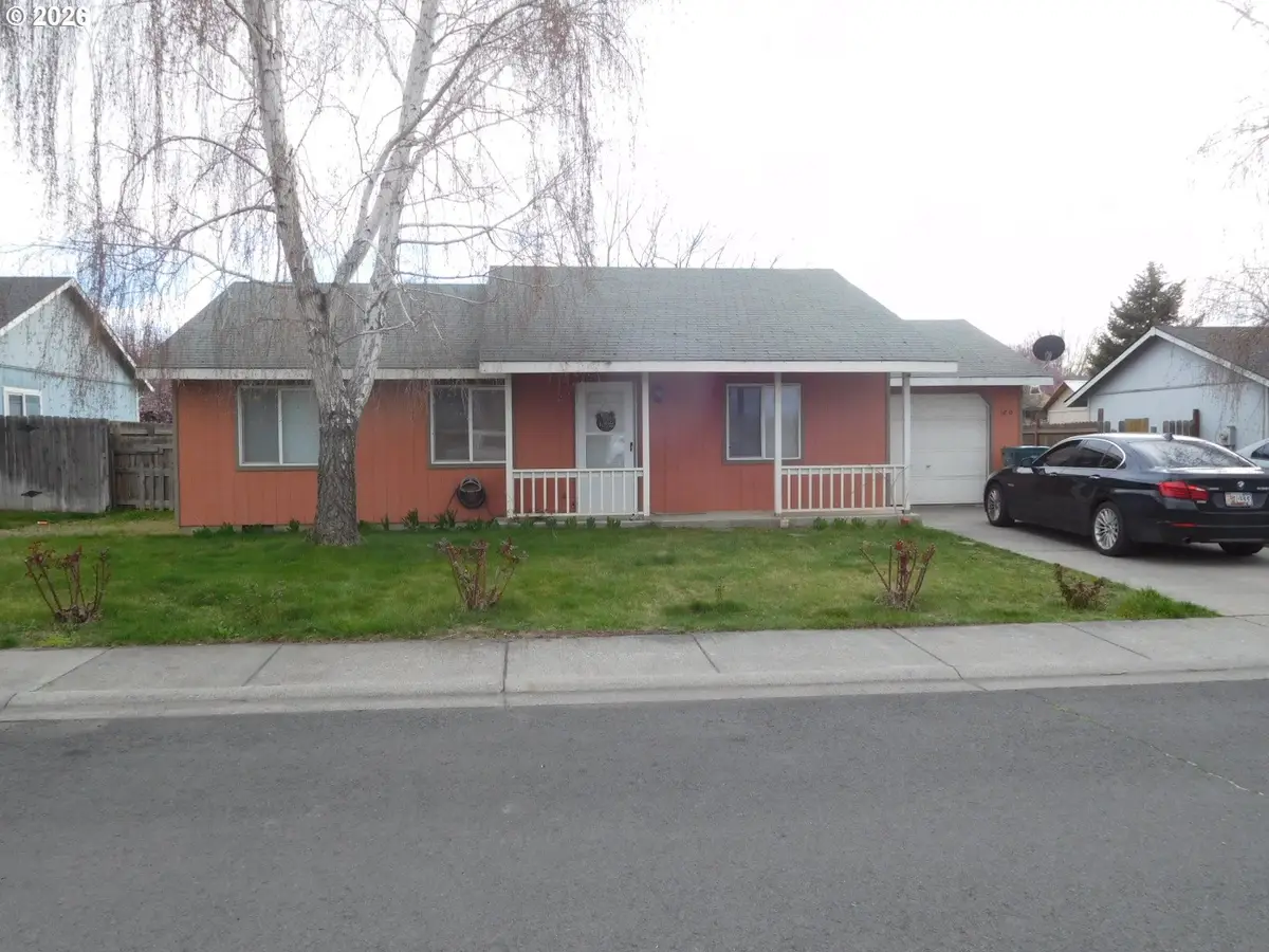 180 NE 15th Ave, Milton Freewater, OR 97862 - #1