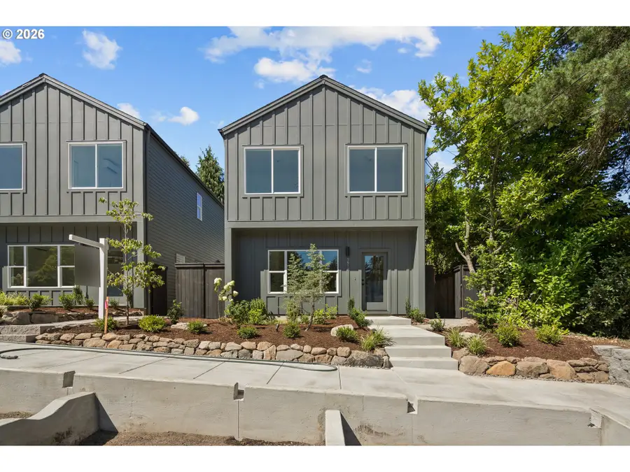3819 SW Pomona St, Portland, OR 97219 - #2