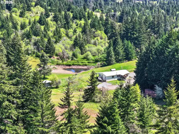 97 Kida Rd, WhiteSalmon, WA 98672