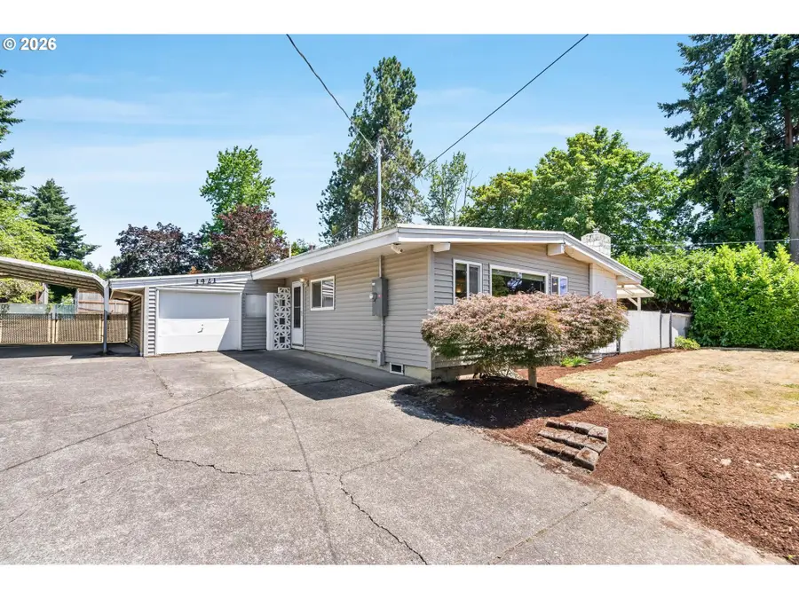 1421 Harvard Ave, Gladstone, OR 97027 - #2