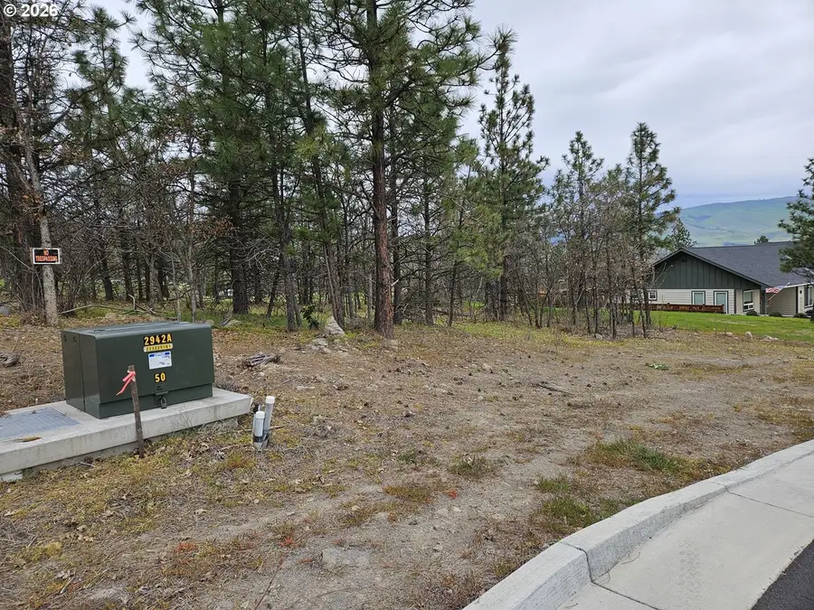 1419 Gordon Ct #37, The Dalles, OR 97058 - #2