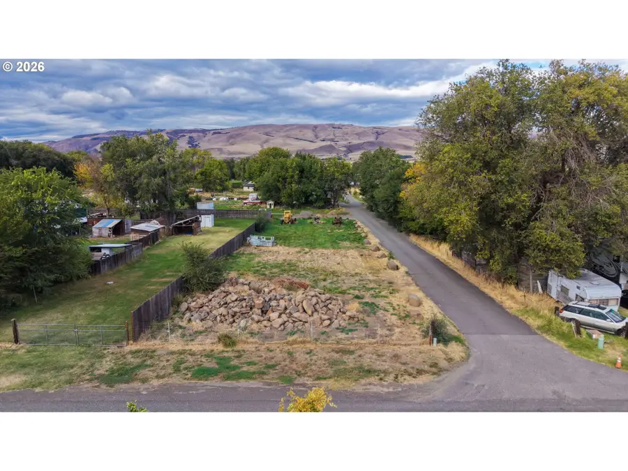 5 Dozer Dr, Dallesport, WA 98617 - #2