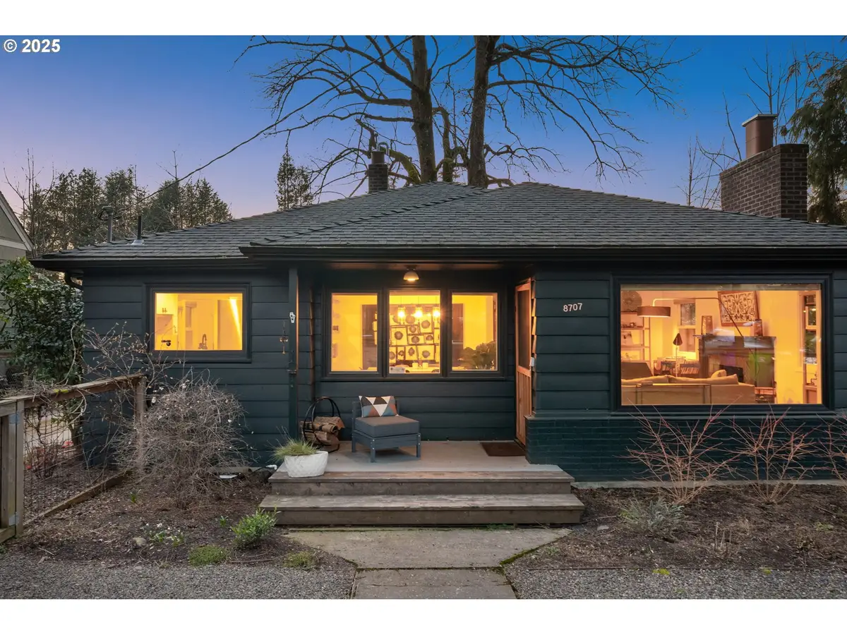 8707 SW 19th Ave, Portland, OR 97219 - #1