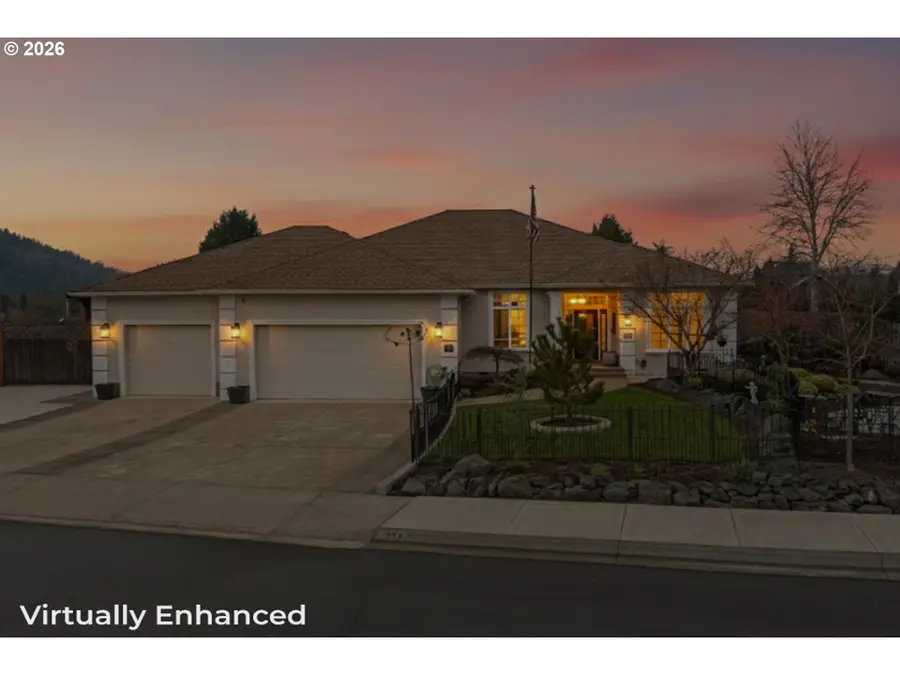 334 Augusta Ct, Winchester, OR 97495 - Image #2