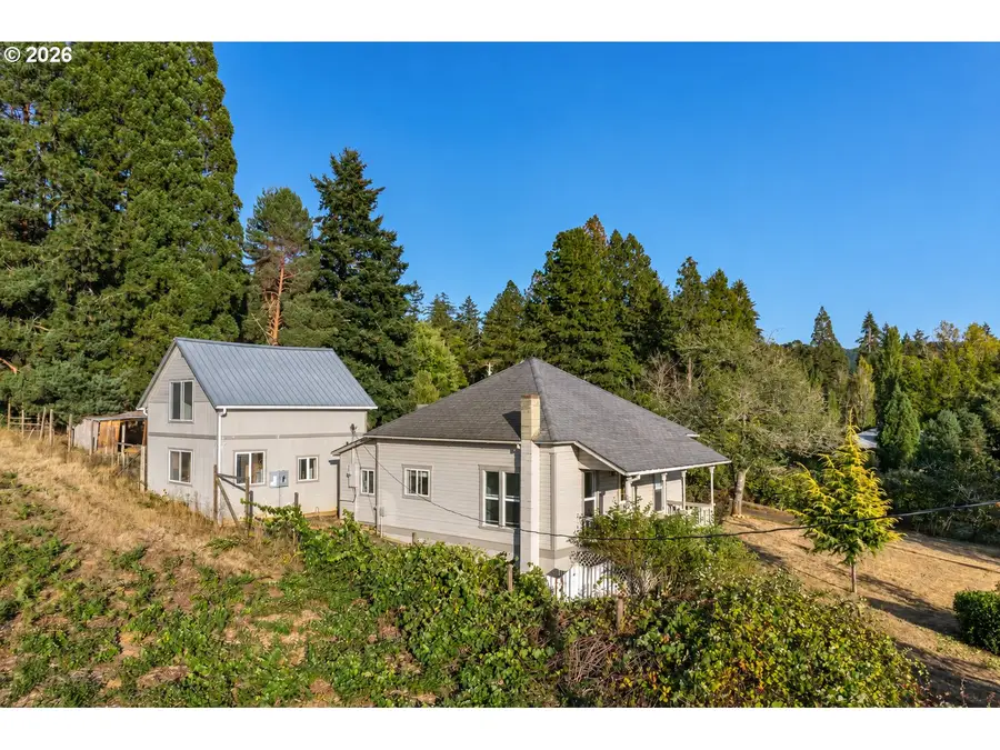 253 Binder Rd, Elkton, OR 97436 - #3