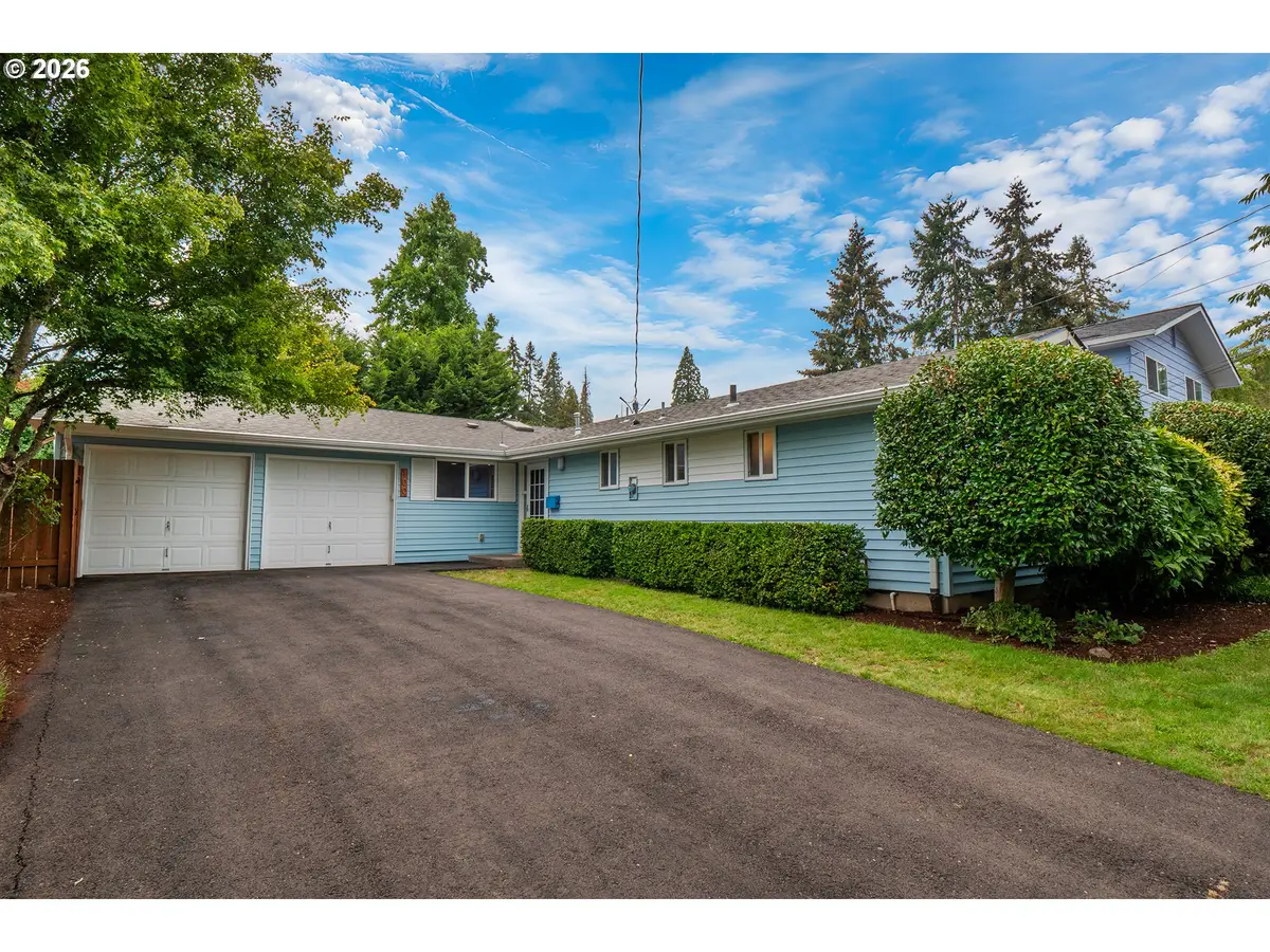 100 E 39th Ave, Eugene, OR 97405 - #1