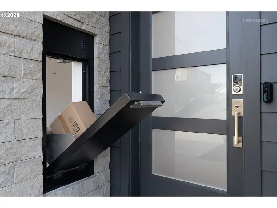 2409 E 6th St, Vancouver, WA 98661 - #3