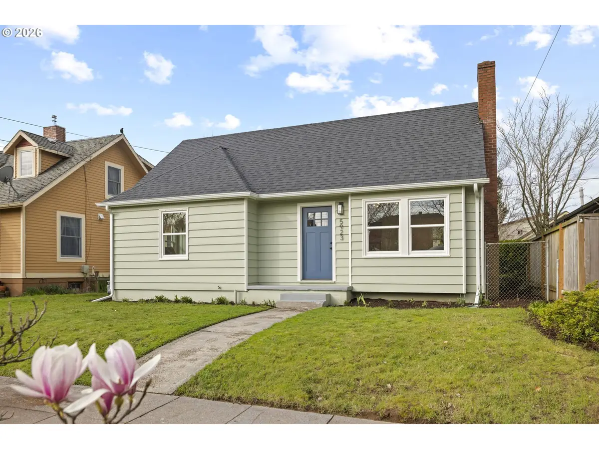 5923 N Detroit Ave, Portland, OR 97217 - #1