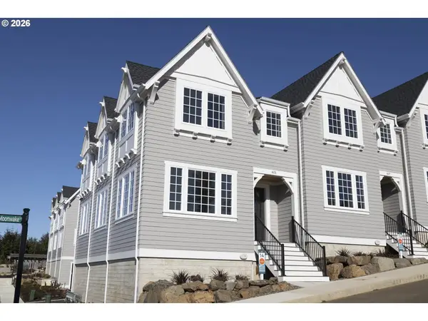 401 NE Moonwake Ln #14, DepoeBay, OR 97341
