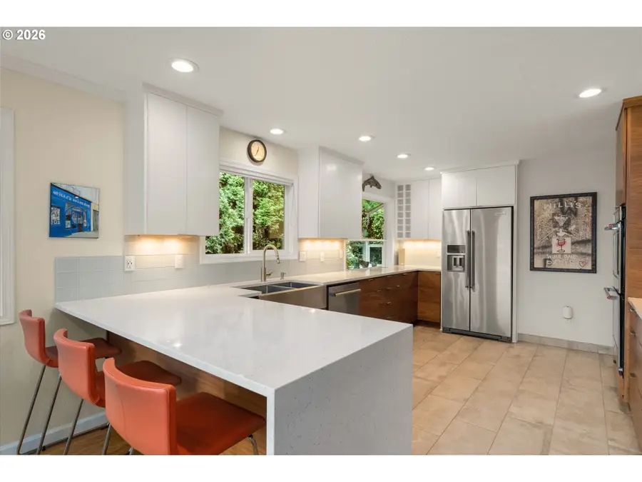 10525 SW 42nd Ave, Portland, OR 97219 - #3