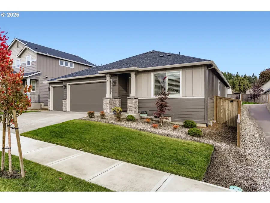 16685 SE Pacific Crest Trail Pl, Happy Valley, OR 97086 - Image #3