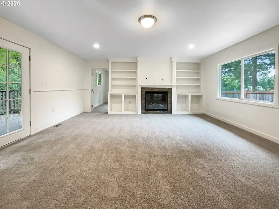 2285 Gilman Dr, Oregon City, OR 97045 - Image #3