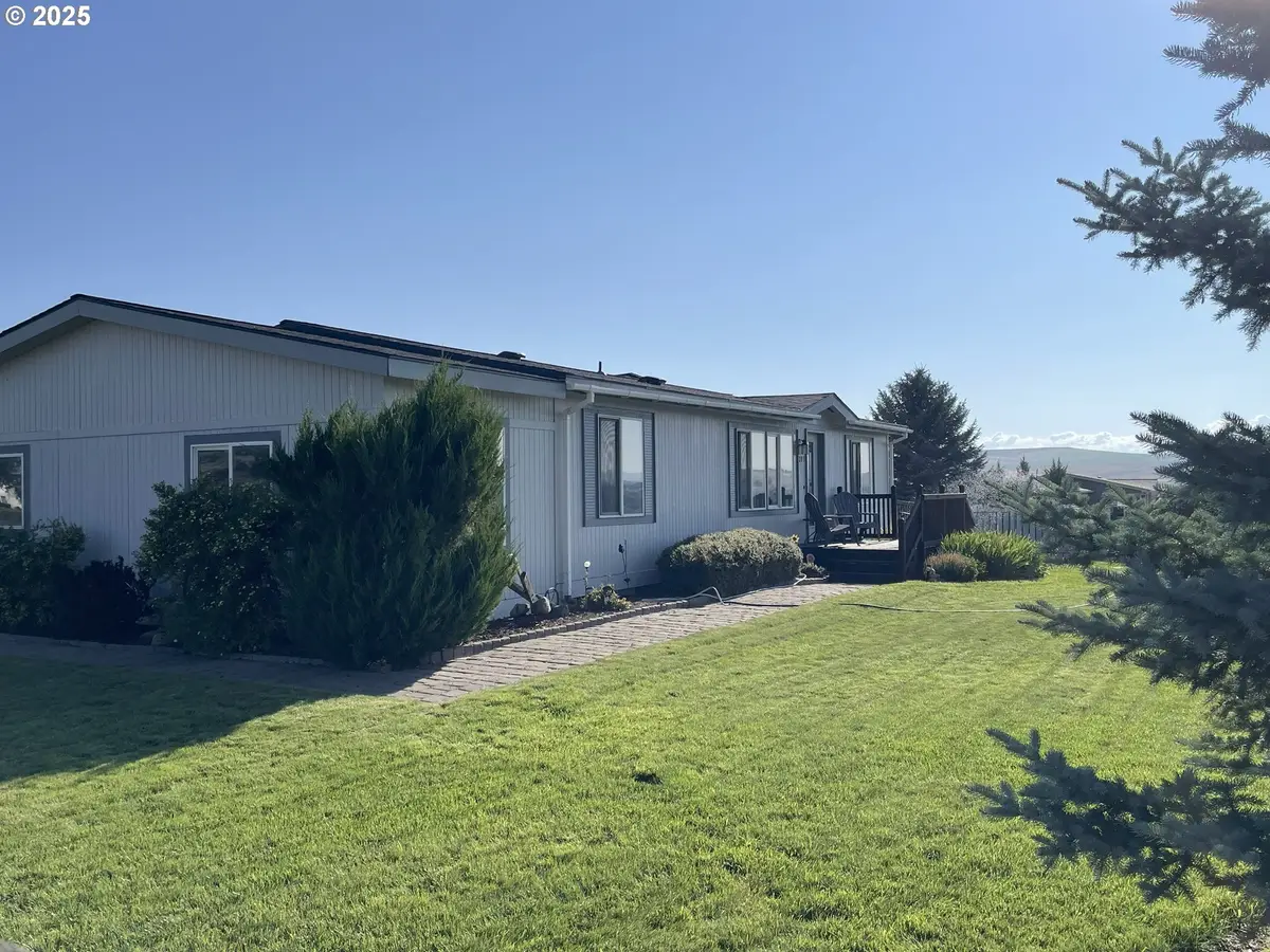 203 Court St, Enterprise, OR 97828 - Image #1