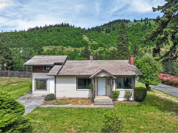 782 NE Center St, WhiteSalmon, WA 98672