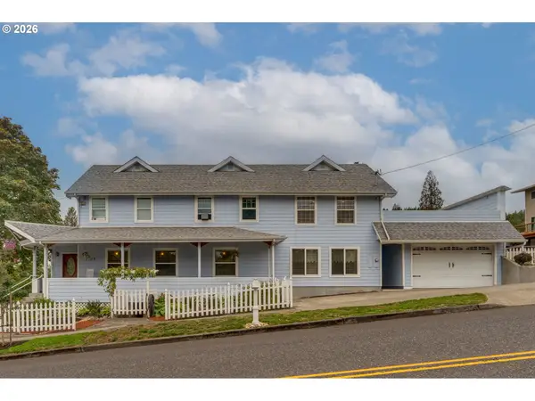 1103 Division St, Camas, WA 98607