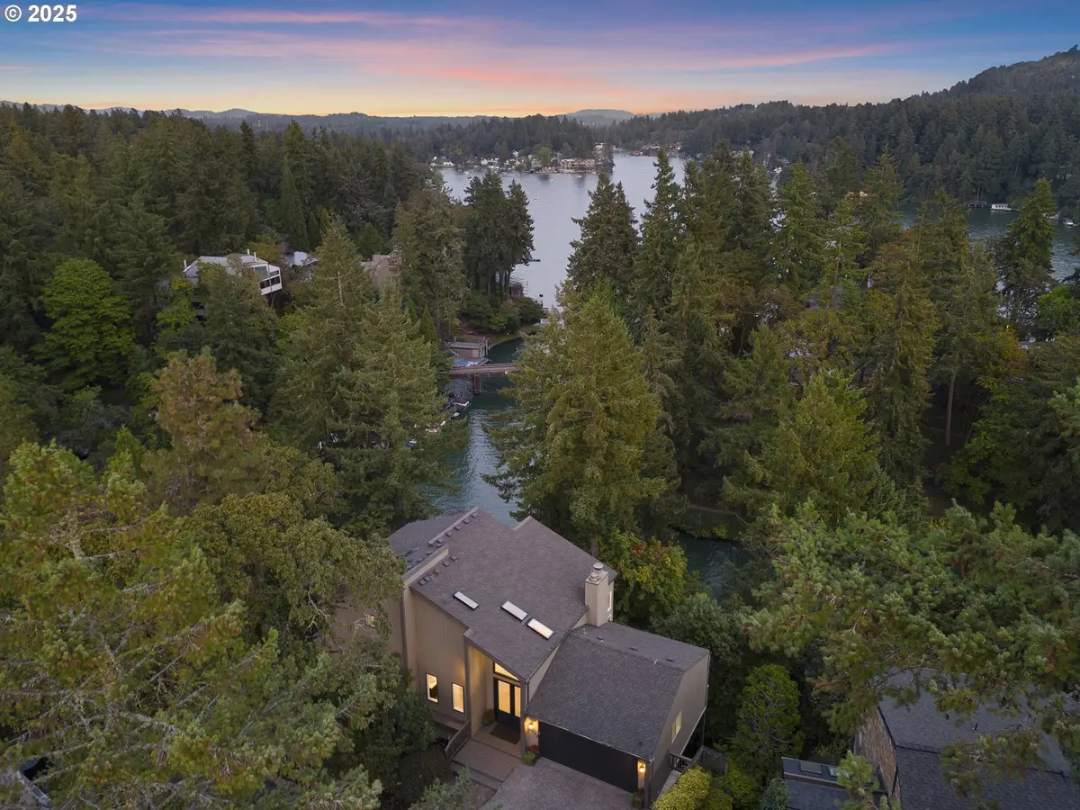 15400 Diamond Head Rd, Lake Oswego, OR 97034 - Image #1