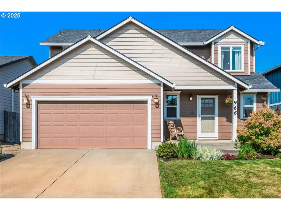 966 E 15th St, Lafayette, OR 97127 - Image #2