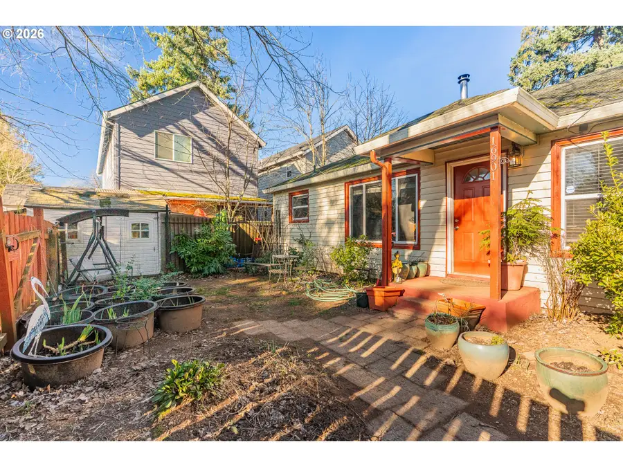 16901 SE Ivon St, Portland, OR 97236 - Image #2