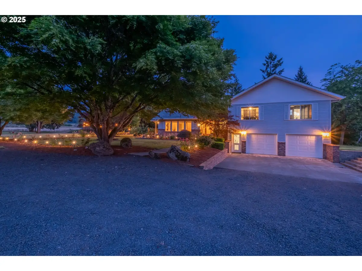 28450 Pleasant Valley Rd, Sweet Home, OR 97386 - Image #1