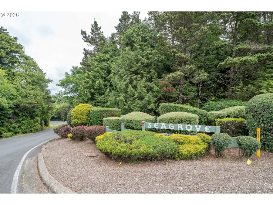 60 Seagrove Pl, Lincoln Beach, OR 97367 - #2