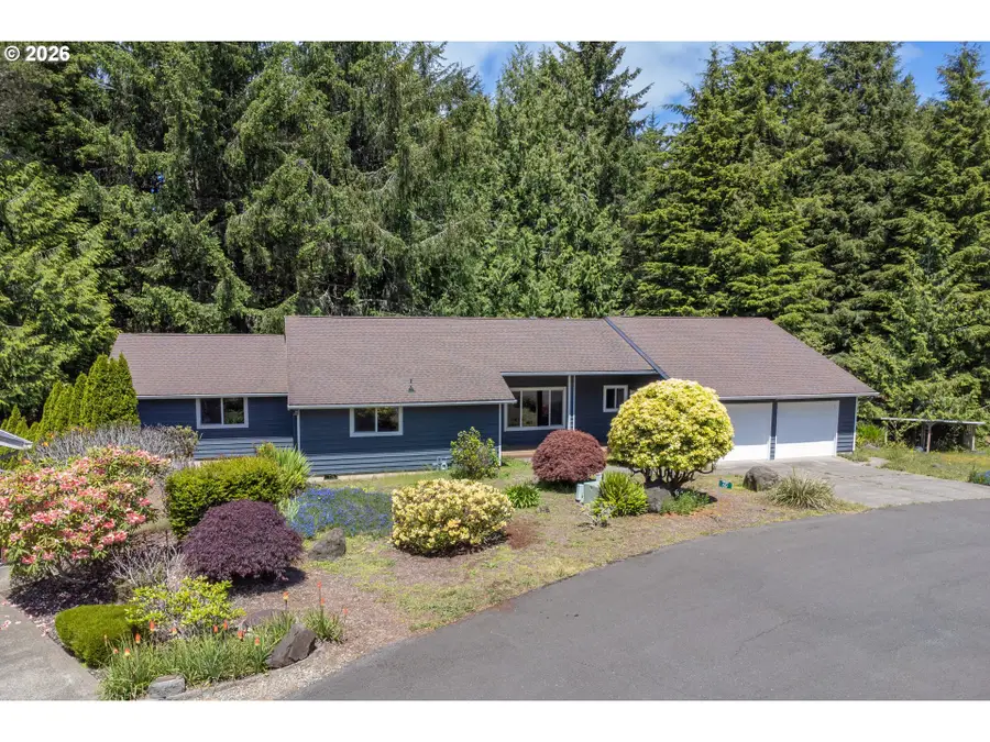 60 Seagrove Pl, Lincoln Beach, OR 97367 - #3