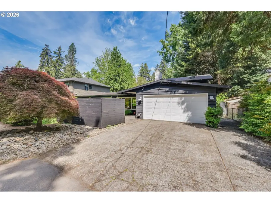 4391 Upper Dr, Lake Oswego, OR 97035 - #3