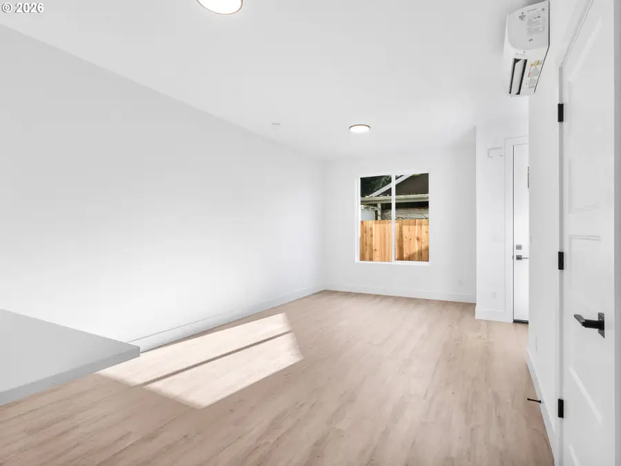 9566 N Buchanan Ave, Portland, OR 97203 - #3
