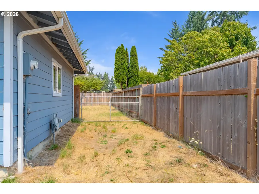 1535 W Oak St, Lebanon, OR 97355 - #3