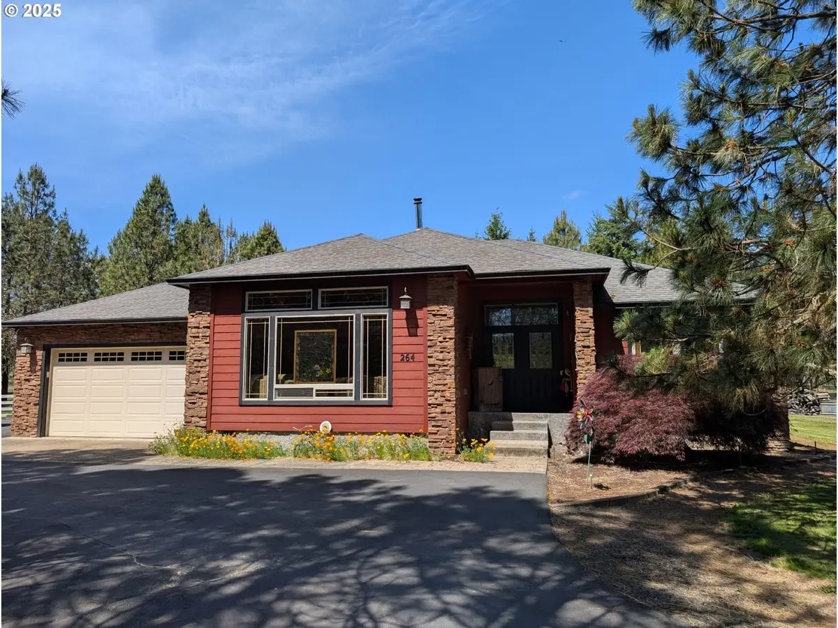 264 Mattie K Ln, Roseburg, OR 97471 - Image #1