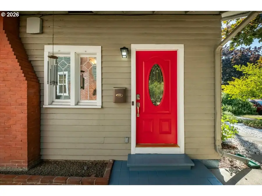 129 NW 11th St, Corvallis, OR 97330 - #3