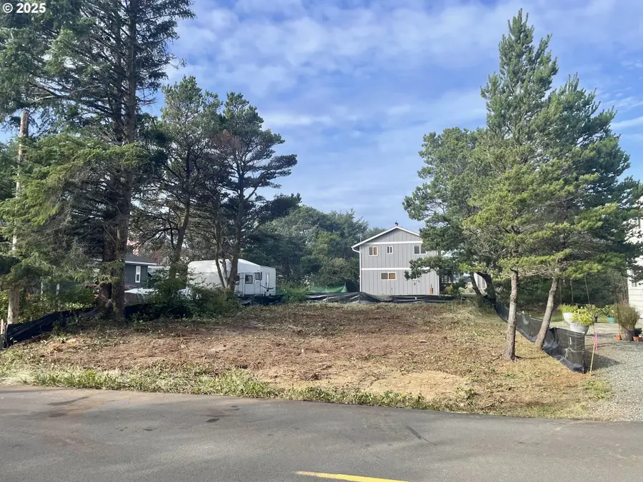 Blk 8 Lot 21 Nedonna Ave, Rockawaybeach, OR 97136 - Image #2