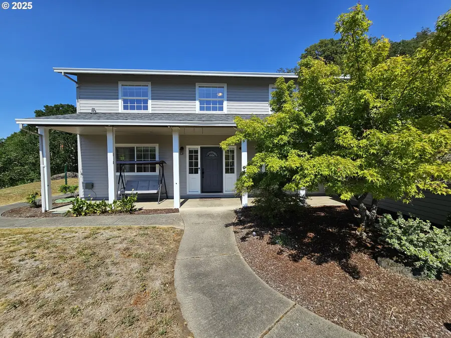 2750 SE Booth Ave, Roseburg, OR 97470 - Image #2