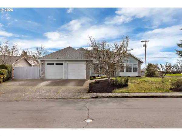 1420 NE Hoffman Dr, McMinnville, OR 97128