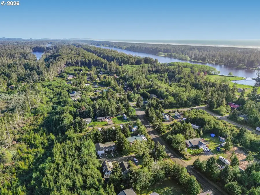 20520 Crane Pl, Long Beach North Beach Peninsula, WA 98640 - #3