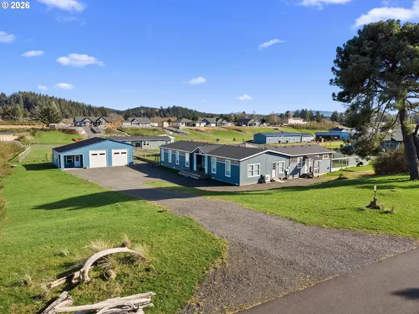 90389 Wind And Sea Loop, Warrenton, OR 97146