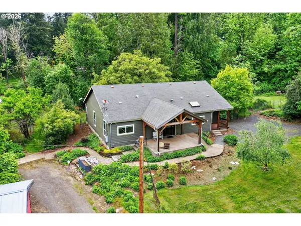 5714 Crooked Finger Rd, ScottsMills, OR 97375