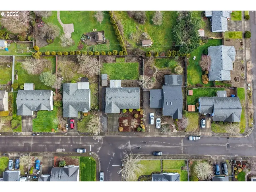 2963 S 7th Pl, Lebanon, OR 97355 - #3