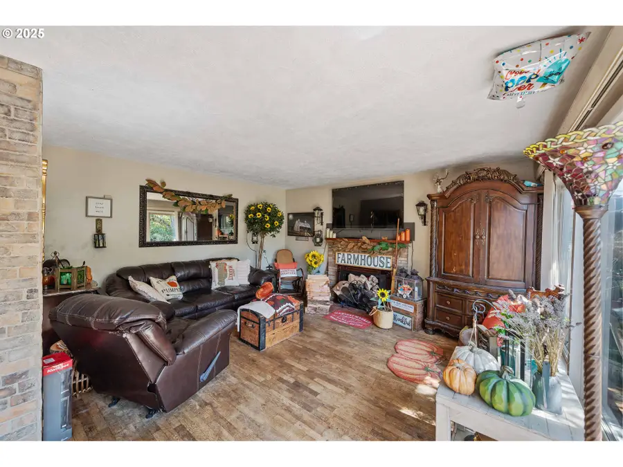 760 Oconnell St, North Bend, OR 97459 - #3