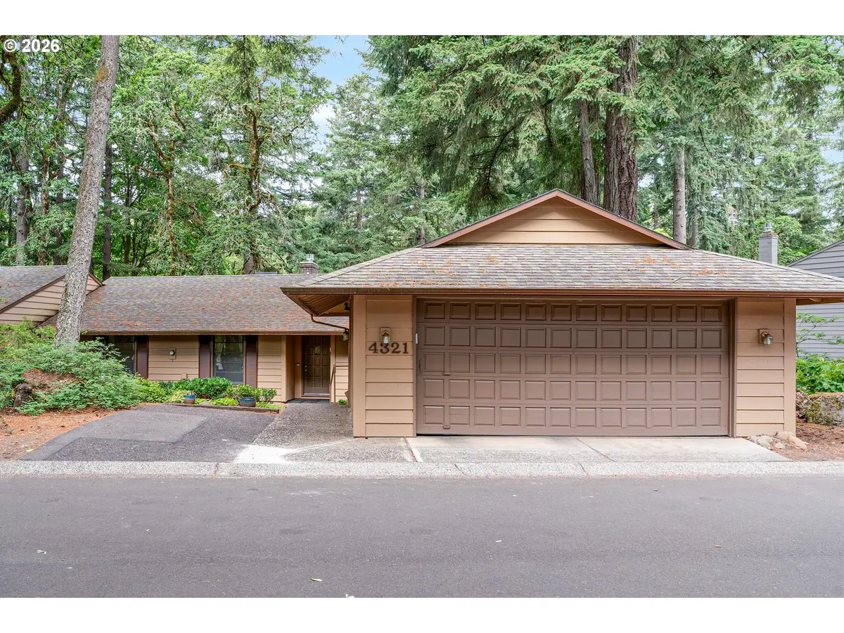 4321 Woodside Cir, Lake Oswego, OR 97035 - #1