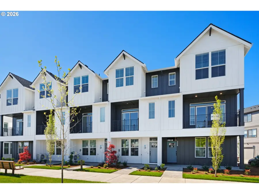 3389 SE Everwood Ln, Hillsboro, OR 97123 - #3