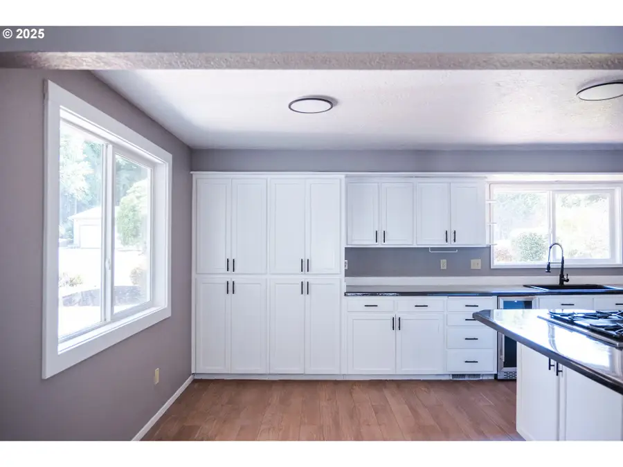 60 Seagrove Pl, Lincoln Beach, OR 97367 - #2