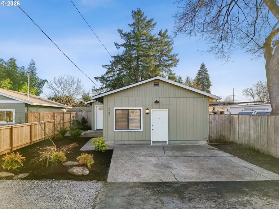 9984 SE Amherst St, Clackamas, OR 97015 - #2