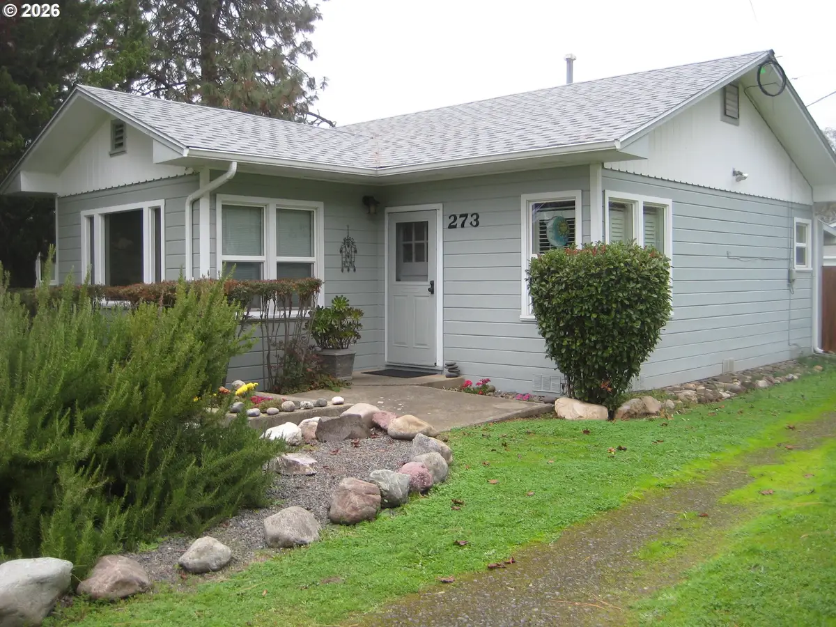 273 Crest Dr, Tri City, OR 97457 - #1