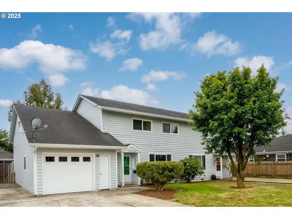 1009/1011 Grove Ave #1009-11, Tillamook, OR 97141