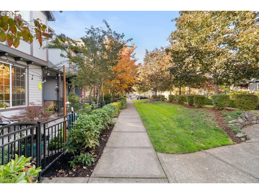 1251 SE Bianca St, Hillsboro, OR 97123 - Image #2