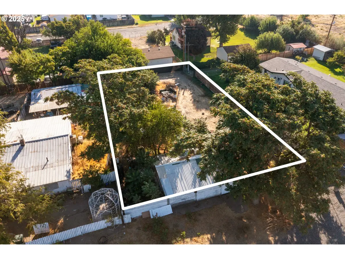 1650 NE North St, Hermiston, OR 97838 - Image #1