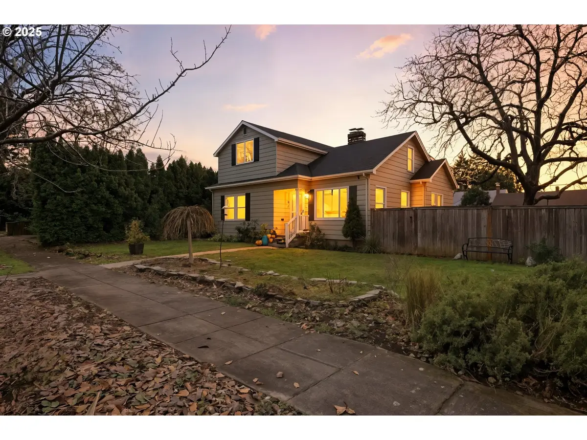 7327 N Oatman Ave, Portland, OR 97217 - Image #1